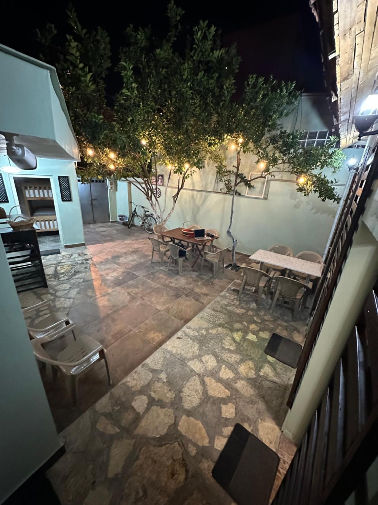 Tirana Lemon Breeze Hostel Zewnętrze zdjęcie