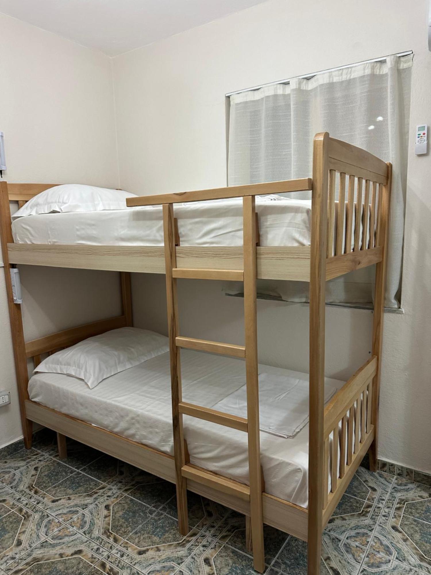 Tirana Lemon Breeze Hostel Zewnętrze zdjęcie