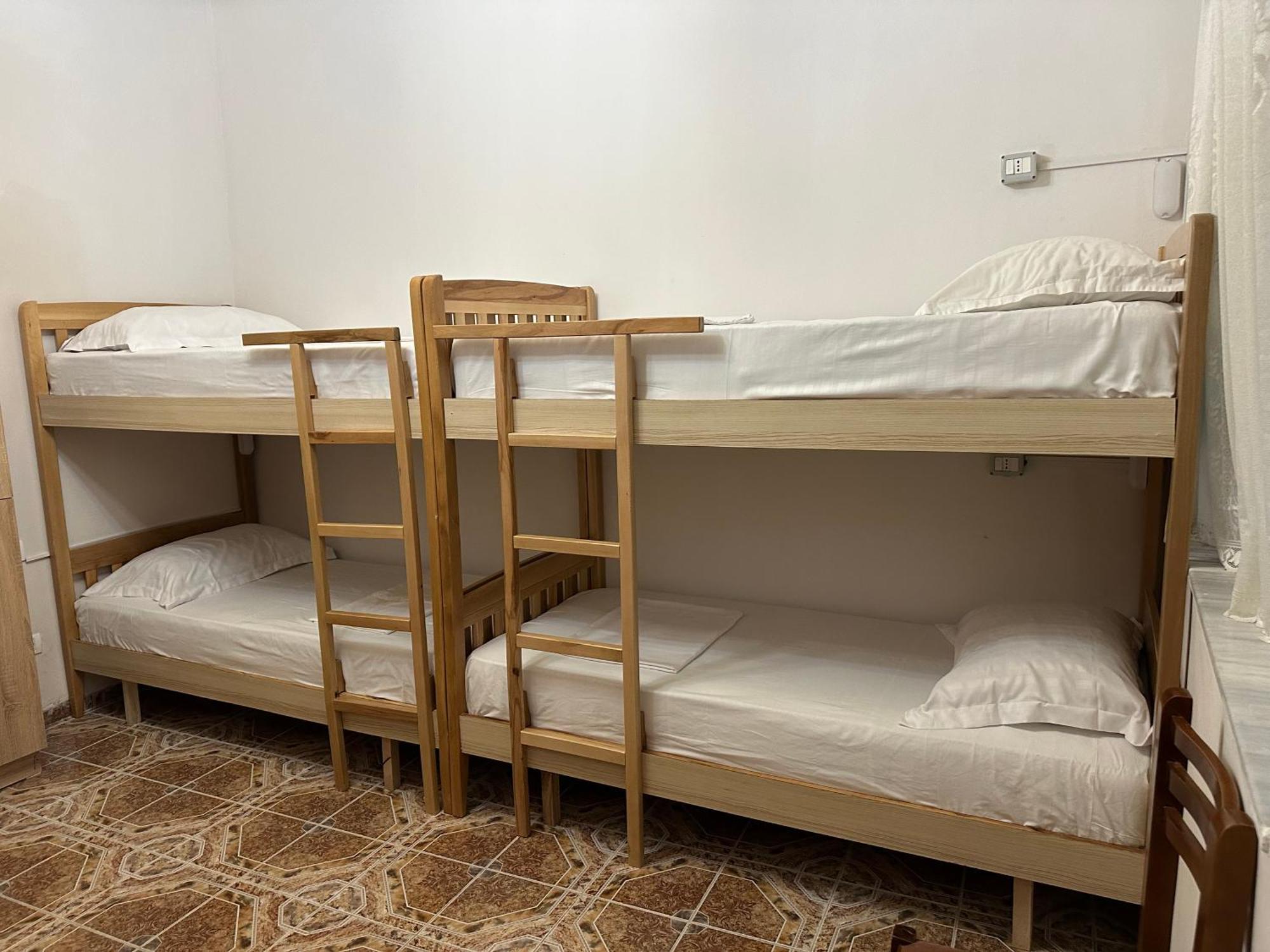 Tirana Lemon Breeze Hostel Zewnętrze zdjęcie
