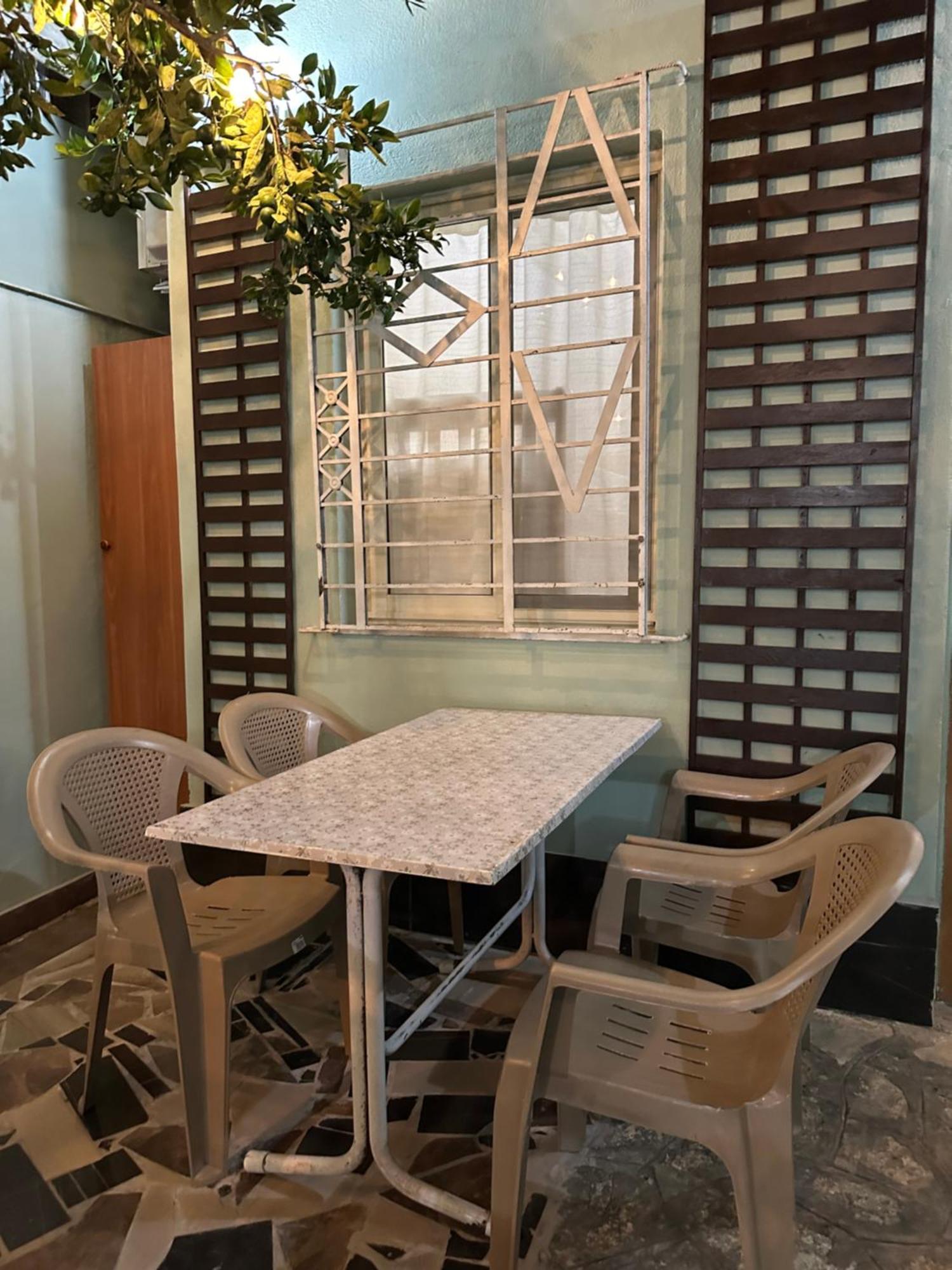 Tirana Lemon Breeze Hostel Zewnętrze zdjęcie