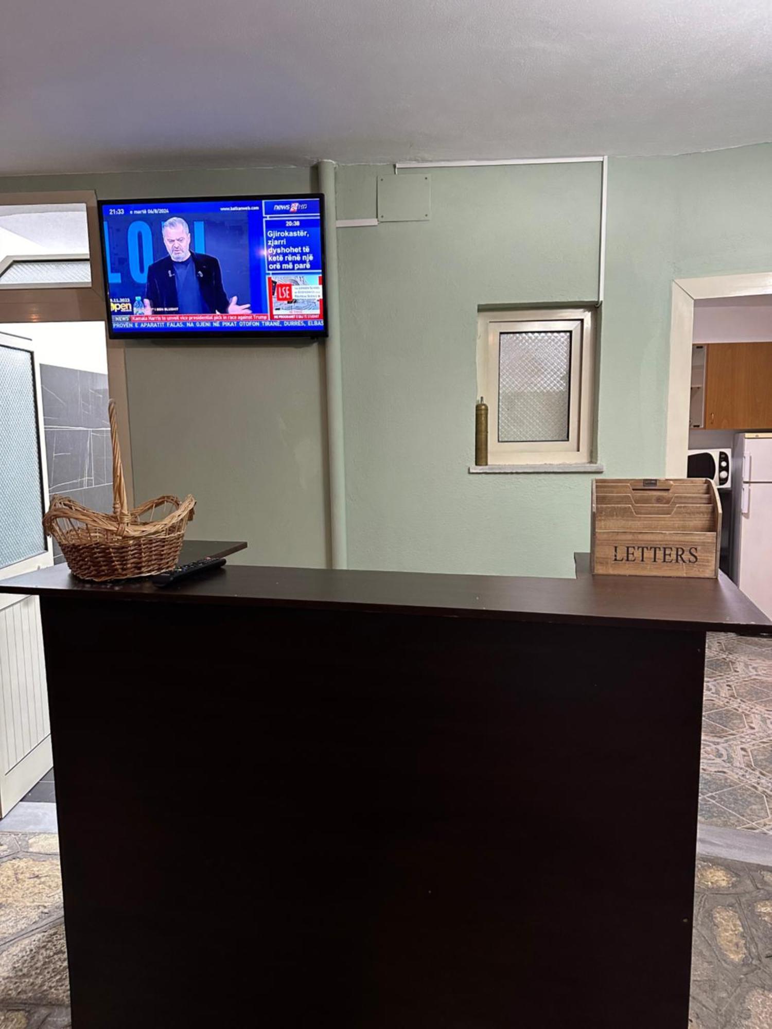 Tirana Lemon Breeze Hostel Zewnętrze zdjęcie