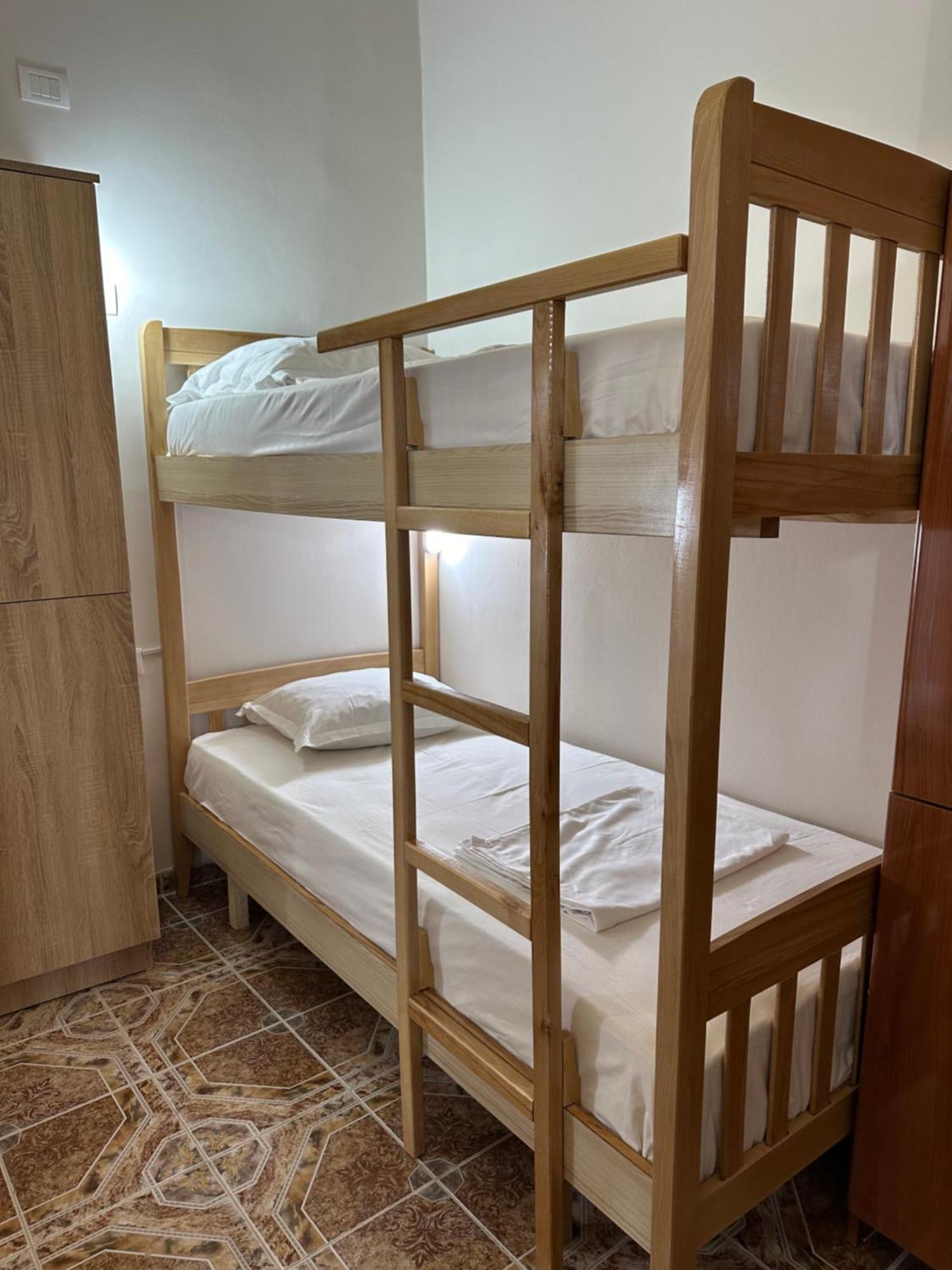 Tirana Lemon Breeze Hostel Zewnętrze zdjęcie