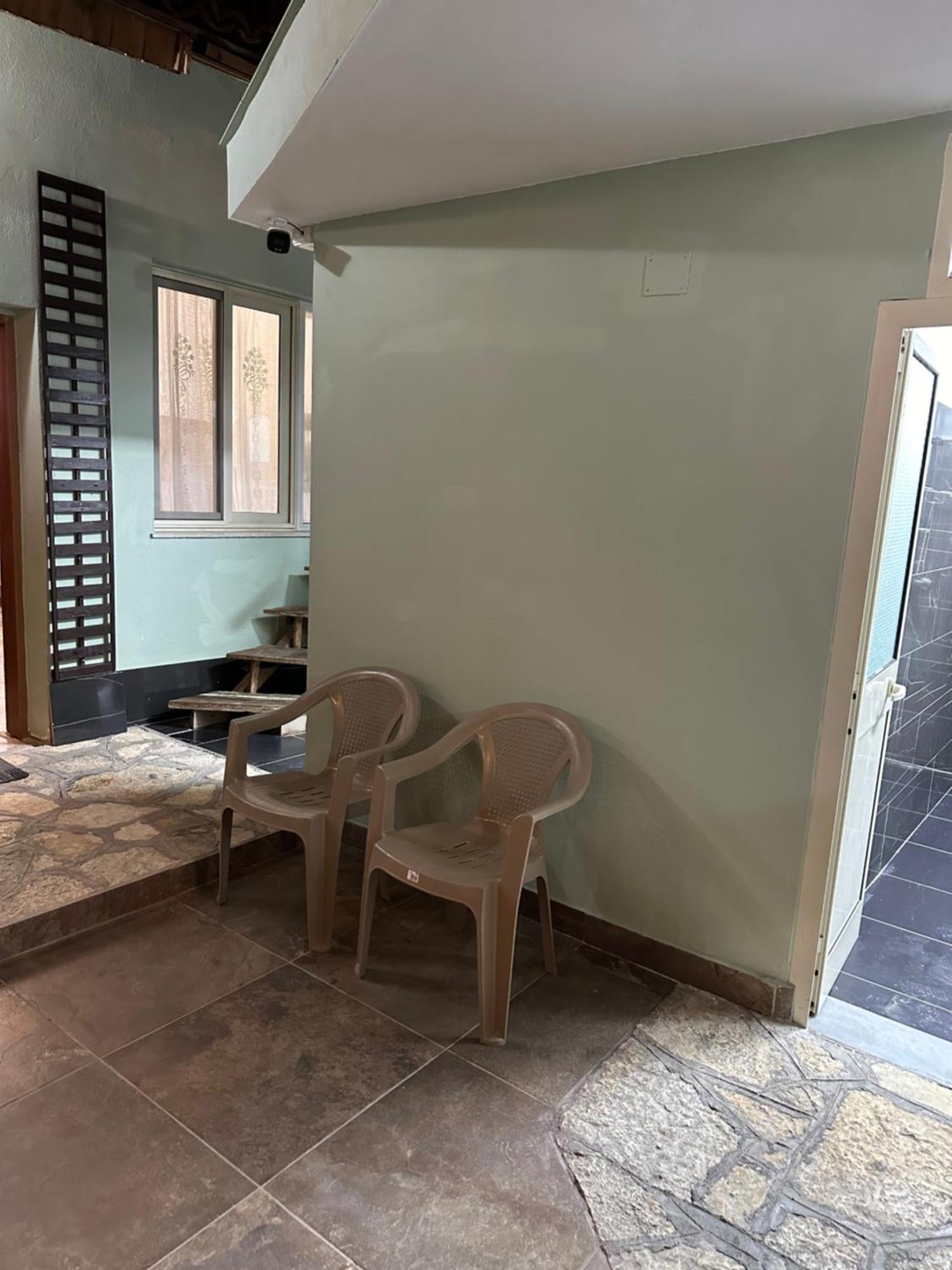 Tirana Lemon Breeze Hostel Zewnętrze zdjęcie