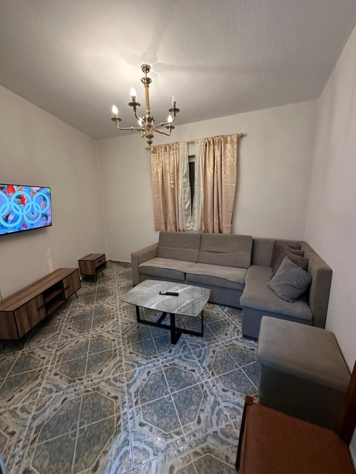 Tirana Lemon Breeze Hostel Zewnętrze zdjęcie