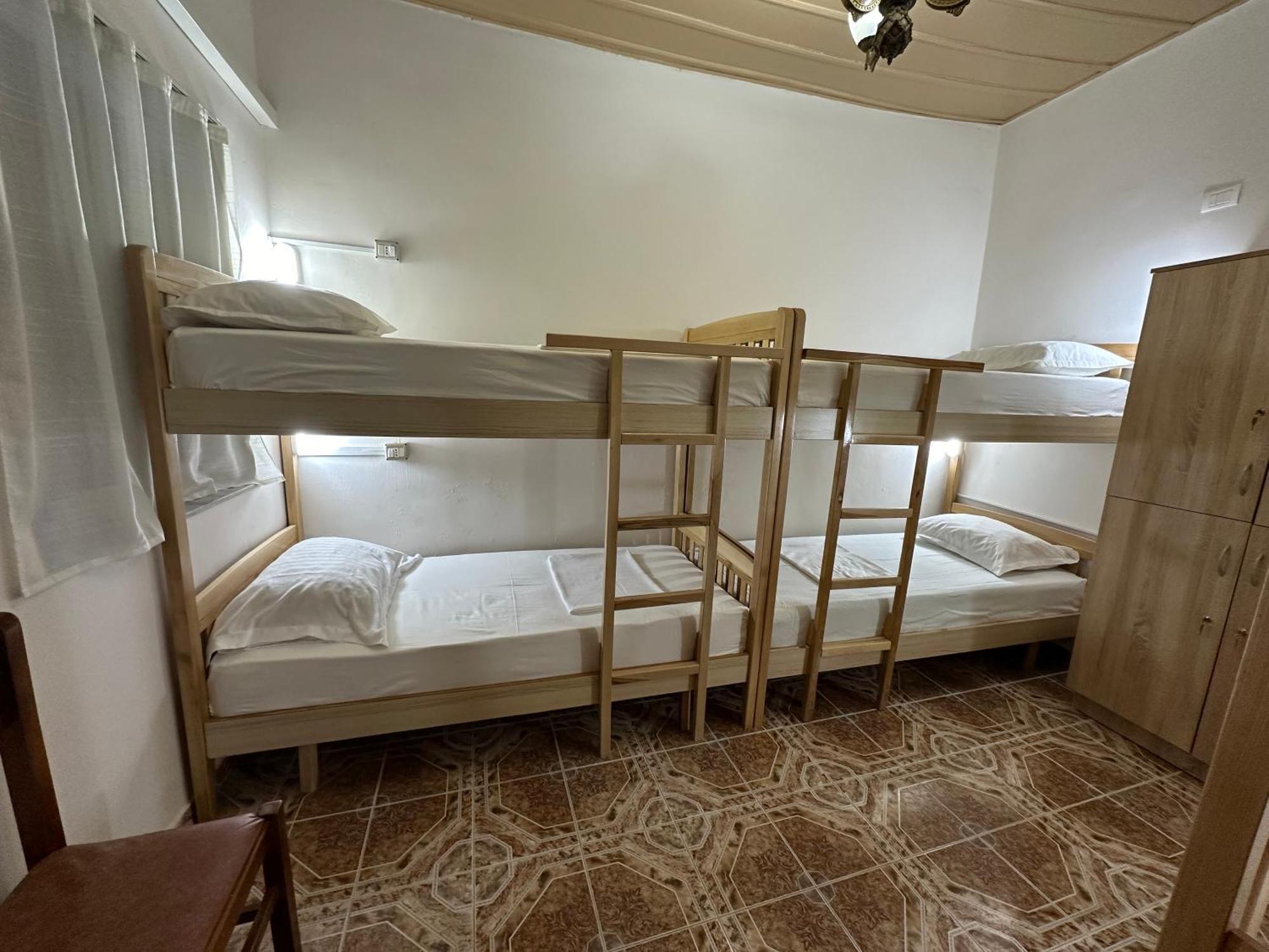 Tirana Lemon Breeze Hostel Zewnętrze zdjęcie