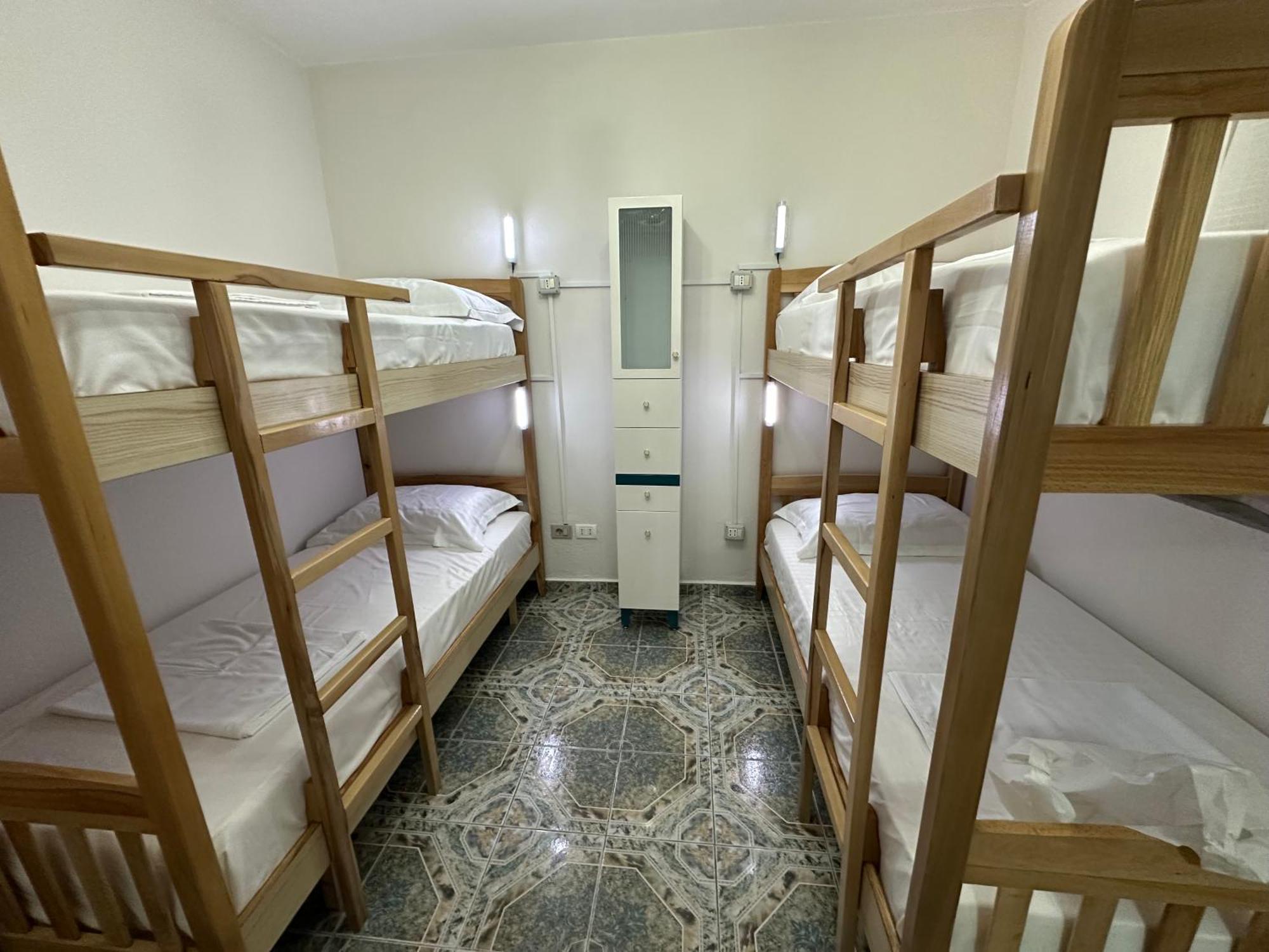 Tirana Lemon Breeze Hostel Zewnętrze zdjęcie