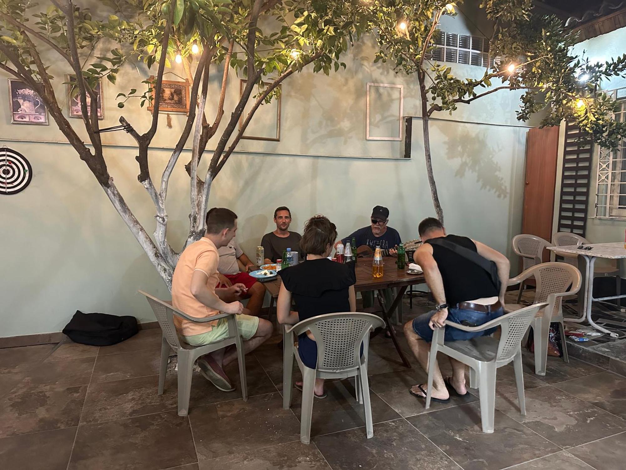 Tirana Lemon Breeze Hostel Zewnętrze zdjęcie