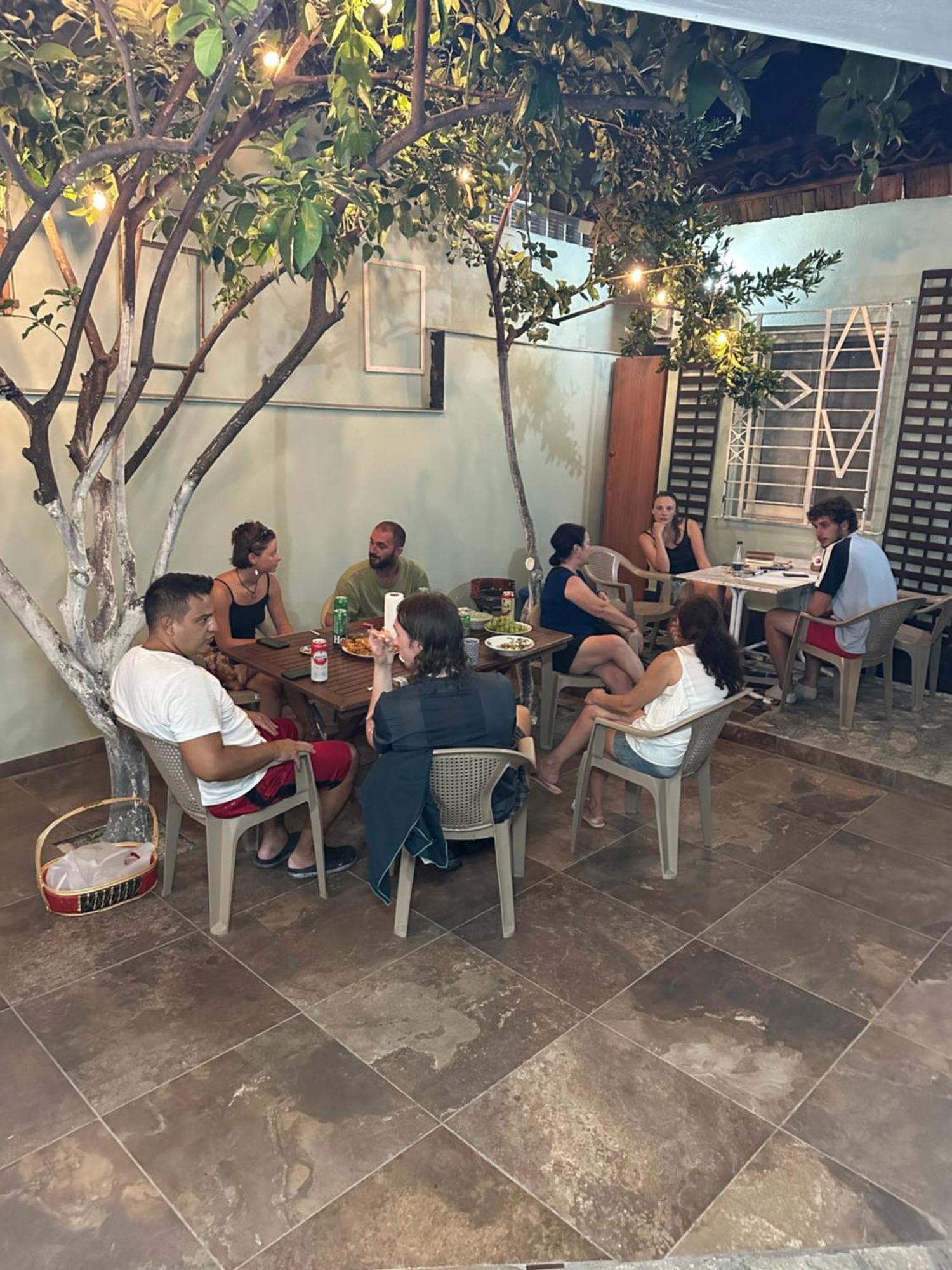 Tirana Lemon Breeze Hostel Zewnętrze zdjęcie