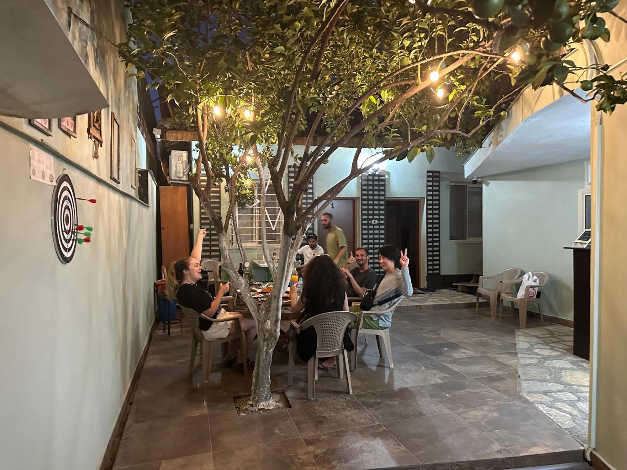 Tirana Lemon Breeze Hostel Zewnętrze zdjęcie